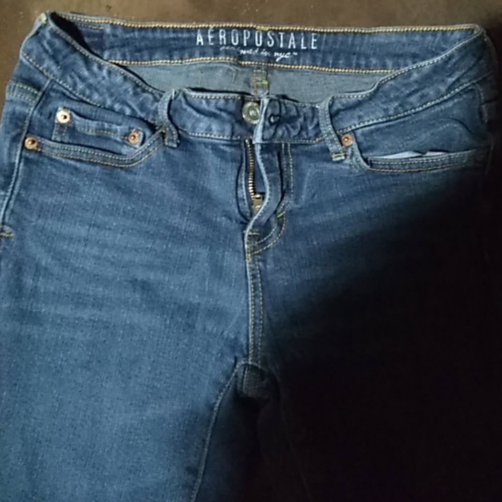 Aeropostale woman's jeans! size 7!
